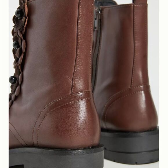 Free People floral Embellished  boots size EU39 US 9
NW out box
Shaft 7” - Picture 5 of 11